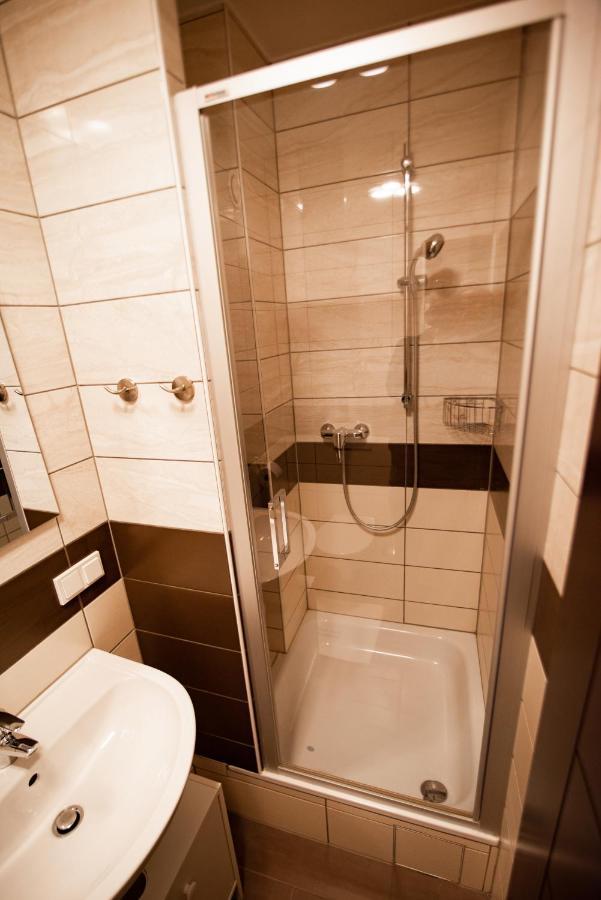 Privatunterkunft Main Appartments Frankfurt Airport Kelsterbach